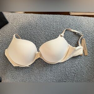 SKIMS Cream Bra